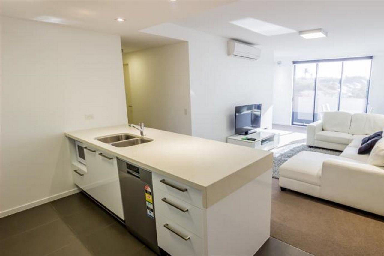 Eastwood Apartments Brisbane Eksteriør billede A typical apartment at the University of Western Australia